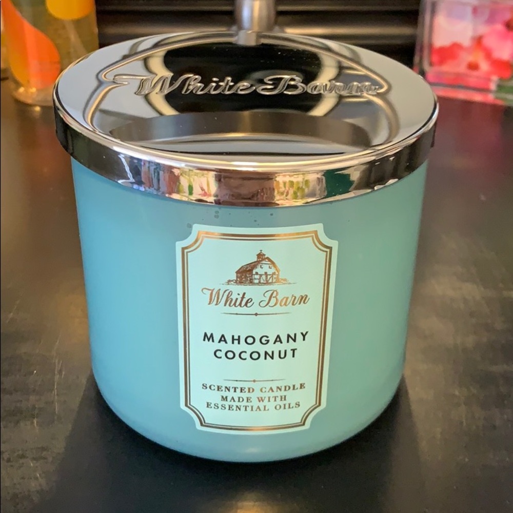 Bath & Body Works (white barn) Mahogany Coconut